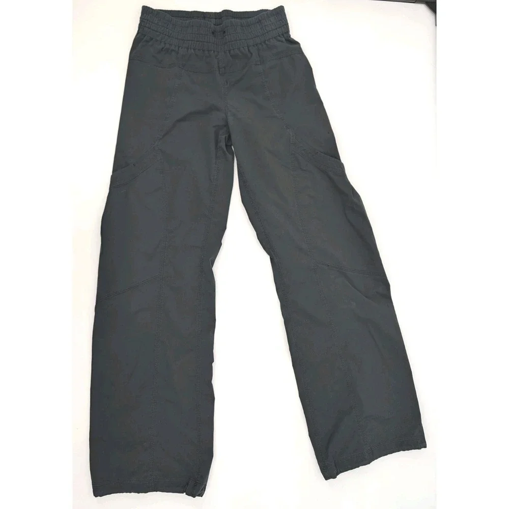 Lululemon Midrise Dance Studio Pant Size 2 Adjustable Leg Hem Sporty Athletic